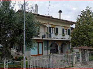 Garage in vendita a porto sant'elpidio via solferino, 93