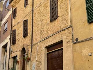 Casa indipendente in in vendita da privato a cupramontana via don giovanni minzoni, 7