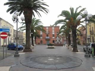 Colorificio/ferramenta in in vendita da privato a pozzomaggiore piazza maggiore, 2