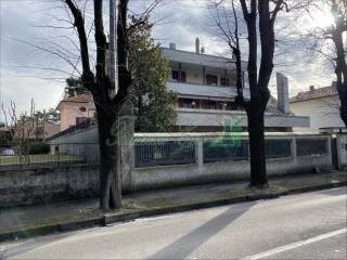 Appartamento in vendita a vimercate viale luigi ronchi, 26