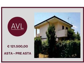 Villa all'asta a sezze via degli archi