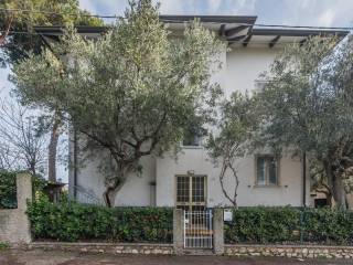 Casa indipendente in vendita a riccione via caprera