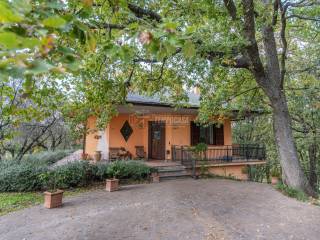 Casa indipendente in vendita a viterbo strada campolungo