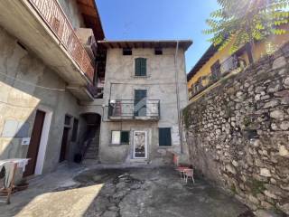 Casa indipendente in vendita a calolziocorte via innominato, 9