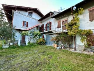 Casa indipendente in vendita ad acqui terme piazza san guido, 49