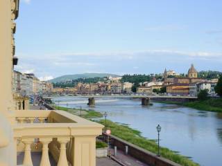 Appartamento in affitto a firenze lungarno vespucci