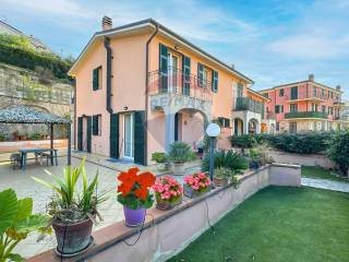 Villa a schiera in vendita a imperia strada privata mazza, 12