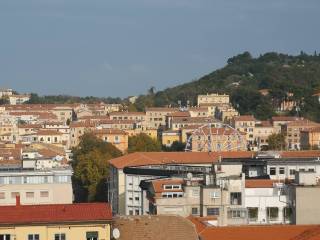 Appartamento in vendita ad ancona via vittorio veneto