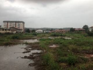 Terreno residenziale all'asta a carugo via luigi cadorna, 5