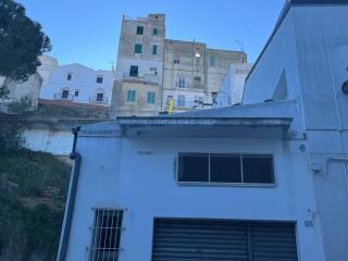 Garage in vendita a pisticci via luigi farini, 80