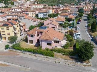 Villa in vendita a sant'ambrogio di valpolicella via don angelo ferrari, 8