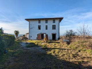 Villa in vendita a castel rocchero via avvocato giuseppe saracco, 28