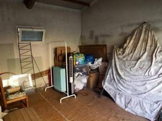 Garage in affitto a capannori via pesciatina,