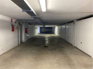 Garage in vendita a carpi via carlo lugli, 13