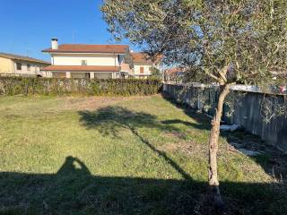 Terreno residenziale in vendita a pozzuolo del friuli via caterina percoto, 45