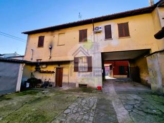 Casa indipendente in vendita a castiglione d'adda via mazzini