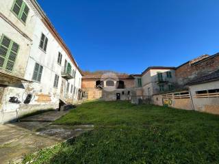 Casa indipendente in vendita a portacomaro via valberruti