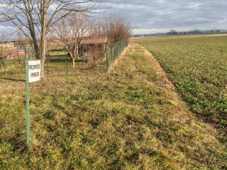 Terreno agricolo in vendita a saronno via per saronno