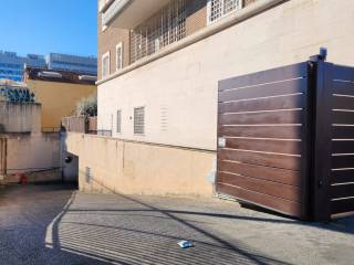 Garage in vendita a roma via ostiense, 119