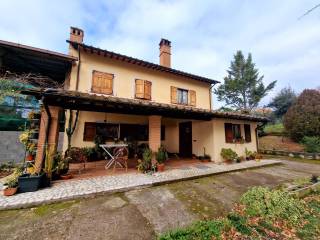 Villa in vendita ad amelia strda provinciale 85