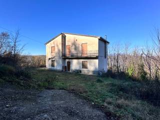 Casa indipendente in vendita a san nicola manfredi strada provinciale bivio montorsi-pagliara-ss88