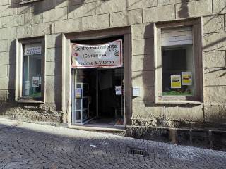 Negozio in affitto a viterbo via della cava