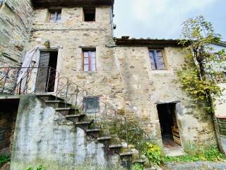 Casa indipendente in vendita a capannori via di ruota