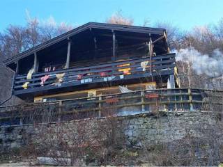 Casa indipendente in vendita a san zeno di montagna via val sacco