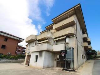 Garage in vendita a porto sant'elpidio via della montagnola, 54