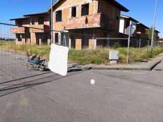 Villa a schiera all'asta a chignolo po via porrini angolo via dei sabbioni