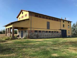 Casale in vendita a montechiarugolo 