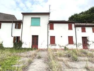 Casa indipendente in vendita a castagnaro via sabbioni