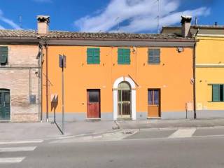 Casa indipendente in vendita a chiaravalle via giuseppe verdi, 100