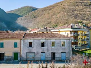 Villa bifamiliare in vendita a rieti via borgo