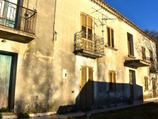 Casa indipendente in vendita a belmonte calabro località santa barbara