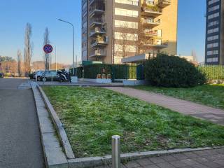 Garage in vendita a milano via giovanni spadolini, 9