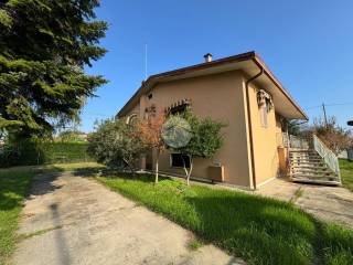 Villa in vendita a salzano via marmolada