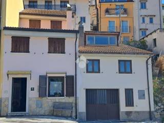 Casa indipendente in vendita a roccaraso via bologna