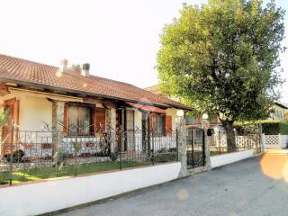 Villa in vendita a borgofranco d'ivrea via falcone, 24