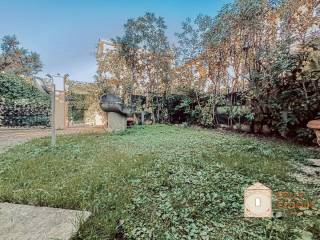 Villa bifamiliare in vendita a pietrasanta viale roma