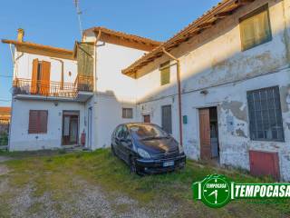 Casa indipendente in vendita a villanova d'ardenghi via roma