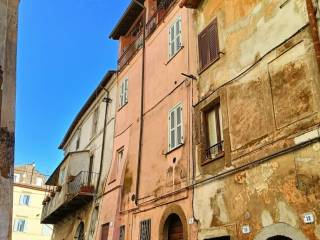 Casa indipendente in vendita a ronciglione via dell'olmo