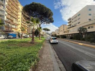 Appartamento in vendita a napoli viale di augusto, 115