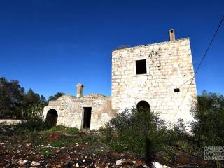 Rustico in vendita a ceglie messapica contrada fragnito