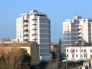 Appartamento in in vendita da privato a cento via ponte reno, 2