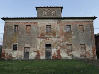 Rustico all'asta a montepulciano traversa della lauretana