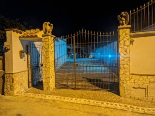 Villa in in vendita da privato a carinola via sottotenente montano, 55