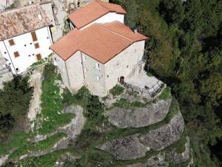 Casale in in vendita da privato ad acquasanta terme piazza terme, 26