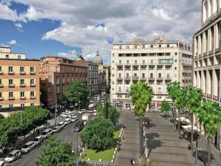 Appartamento in in affitto da privato a napoli piazza carità