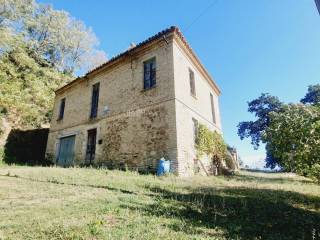 Rustico in vendita a colonnella contrada san martino